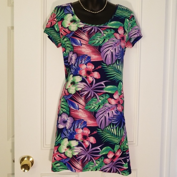Hot Kiss Dresses & Skirts - Hot Kiss Tropical Floral Print Dress
